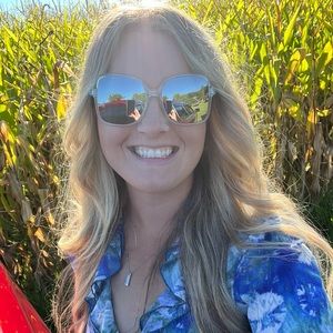 Meet your Posher, Tiffany